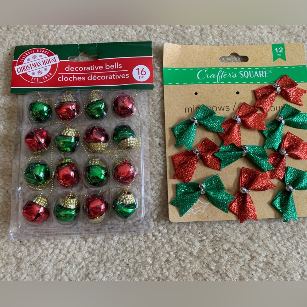 Decorations for mini Christmas Tree